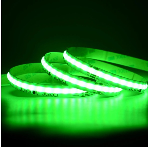 Banda LED 420 LED/m 24V IP20 - rolă pe fundal alb [7]