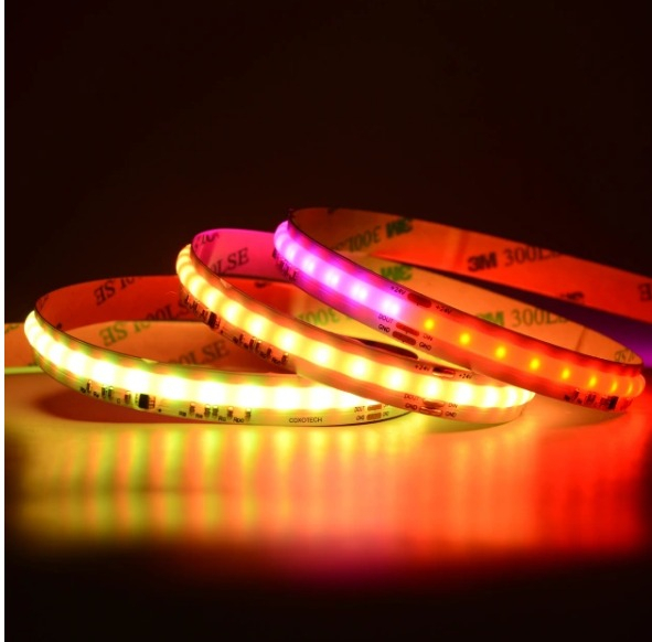 Banda LED 420 LED/m 24V IP20 - rolă pe fundal alb [4]