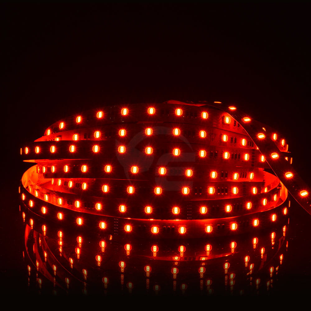 Banda LED 60 LED/m 24V 2700K IP20 - rolă pe fundal alb [5]