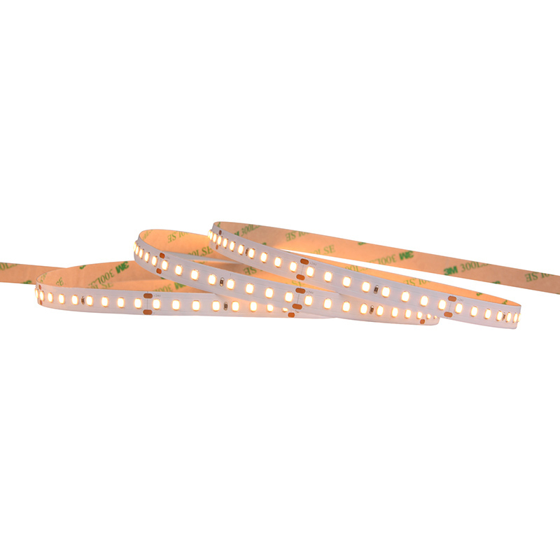 Banda LED 112 LED/m 24V 6000K IP20 - rolă pe fundal alb [2]