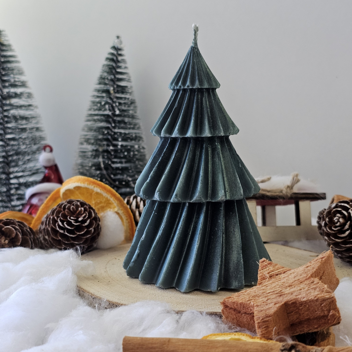 Lumânare decorativă „Bradul Răsfățat” – Verde– 165g- Ceara de soia 100% naturala [6]