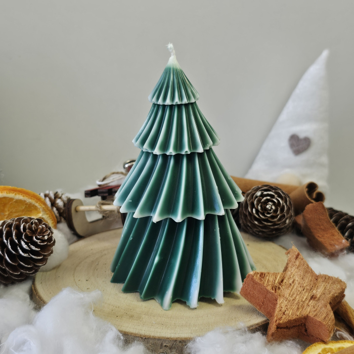 Lumânare decorativă „Bradul Răsfățat” –  Zăpadă pe Crenguțe – 165g- Ceara de soia 100% naturala [5]