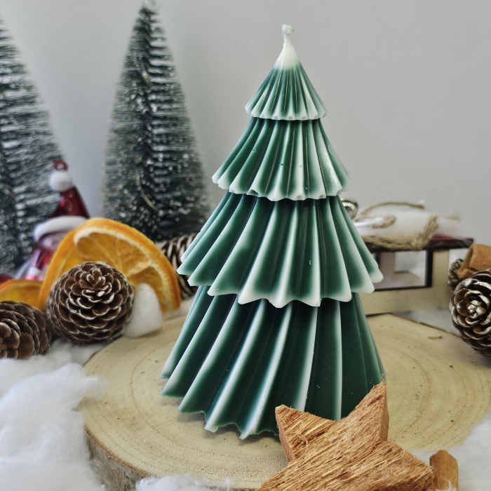 Lumânare decorativă „Bradul Răsfățat” –  Zăpadă pe Crenguțe – 165g- Ceara de soia 100% naturala [3]