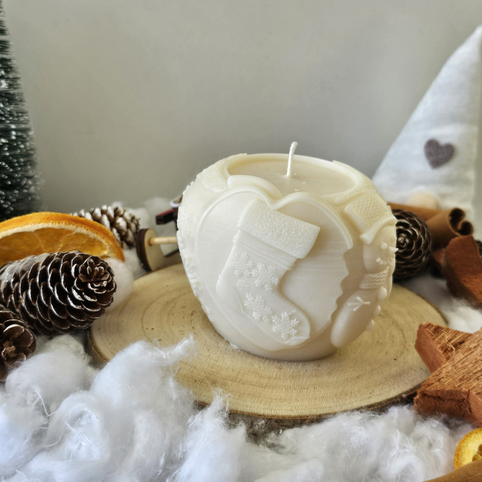 Lumânare decorativă „Mărul Crăciunului” – Alb – 250g – Ceară de soia 100% naturală [1]