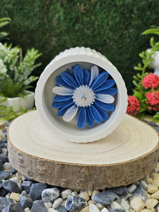 Lumanare parfumata Bliss – Aroma Seducatoare de Vanilie Neagra & Mosc – 150g [1]