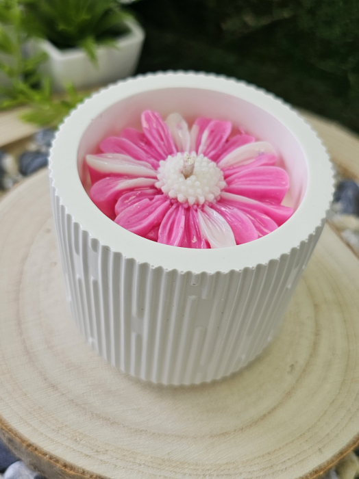 Lumanare parfumata Dewi Petals – Esenta Exotica cu Lemn de Santal & Tonka – 90g [8]