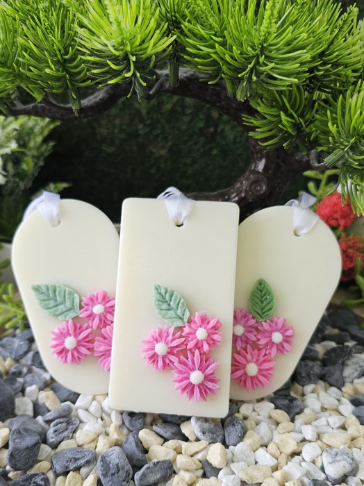 Set 3 Odorizante Dulap Haine Dewi Petals - Esenta Exotica cu Lemn de Santal & Tonka –handmade, wax melts, ceara de soia 100% naturala, ceara parfumata-150g [5]