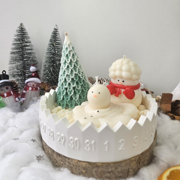Set decorativ Crăciun – „Cei trei prieteni din zăpadă” (om topit, om cu mănuși și brad verde) pe suport ceramic numerotat [2]
