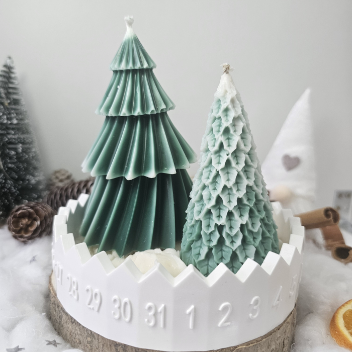 Set handmade „Magia brăduților ninsi” – ceară naturală & suport ceramic [5]