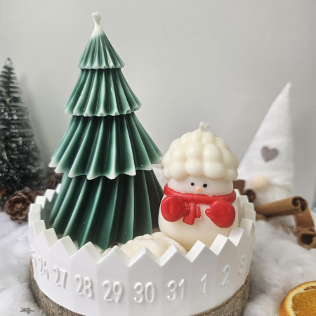 Seturi cadou - Set decorativ „Brad și Om de Zăpadă” – ceară naturală & suport ceramic numerotat