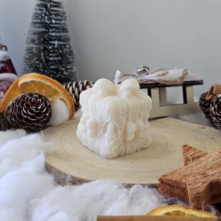 Lumânare decorativă „Darul Iernii” – Alb – 60g – Ceară de soia 100% naturală [3]