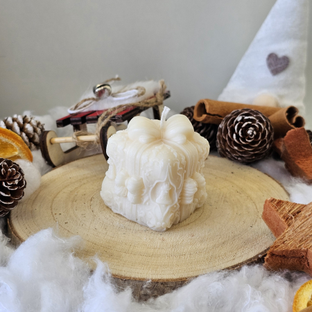 Lumânare decorativă „Darul Iernii” – Alb – 60g – Ceară de soia 100% naturală [5]