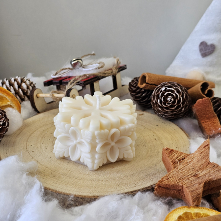 Lumânare decorativă „Fulgul Fermecat” – Alb – 70g – Ceară de soia 100% naturală [2]