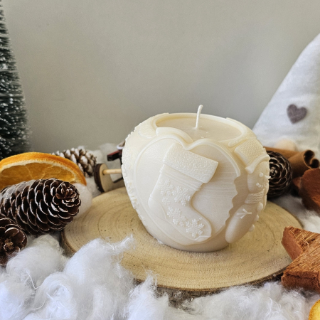Lumânare decorativă „Mărul Crăciunului” – Alb – 250g – Ceară de soia 100% naturală [1]