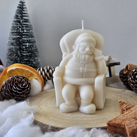 Lumânare decorativă „Moșul Bucuriei” – Alb – 125g – Ceară de soia 100% naturală [1]