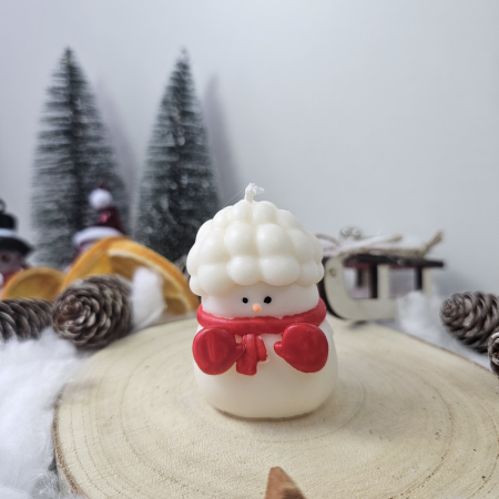 Lumânare decorativă „Omul de Zăpadă Poznaș” – Alb – 60g – Ceară de soia 100% naturală pictată manual [6]