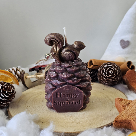 Lumânare decorativă „Veverița din Povești – Bucuria Iernii” - 100g – Ceară de soia 100% naturală [5]