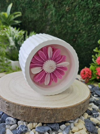 Lumanare parfumata Dewi Petals – Esenta Exotica cu Lemn de Santal & Tonka – 150g [6]