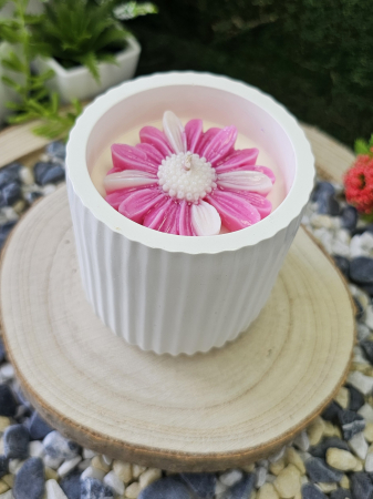 Lumanare parfumata Dewi Petals – Esenta Exotica cu Lemn de Santal & Tonka – 150g [3]