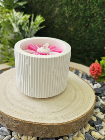 Lumanare parfumata Dewi Petals – Esenta Exotica cu Lemn de Santal & Tonka – 90g [3]