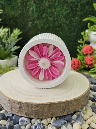 Lumanare parfumata Dewi Petals – Esenta Exotica cu Lemn de Santal & Tonka – 90g [6]