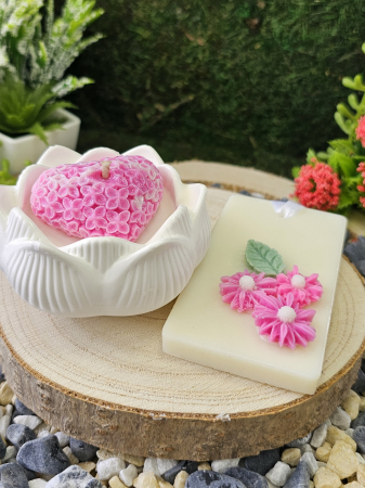 Set Lumanare & Odorizant Dewi Petals – Esenta Exotica cu Lemn de Santal & Tonka - handmade, wax melts, ceara de soia 100% naturala, ceara parfumata – 100g [4]