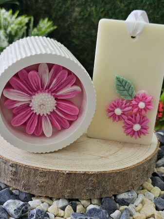 Set Lumanare & Odorizant Dewi Petals – Esenta Exotica cu Lemn de Santal & Tonka - handmade, wax melts, ceara de soia 100% naturala, ceara parfumata – 140g [1]