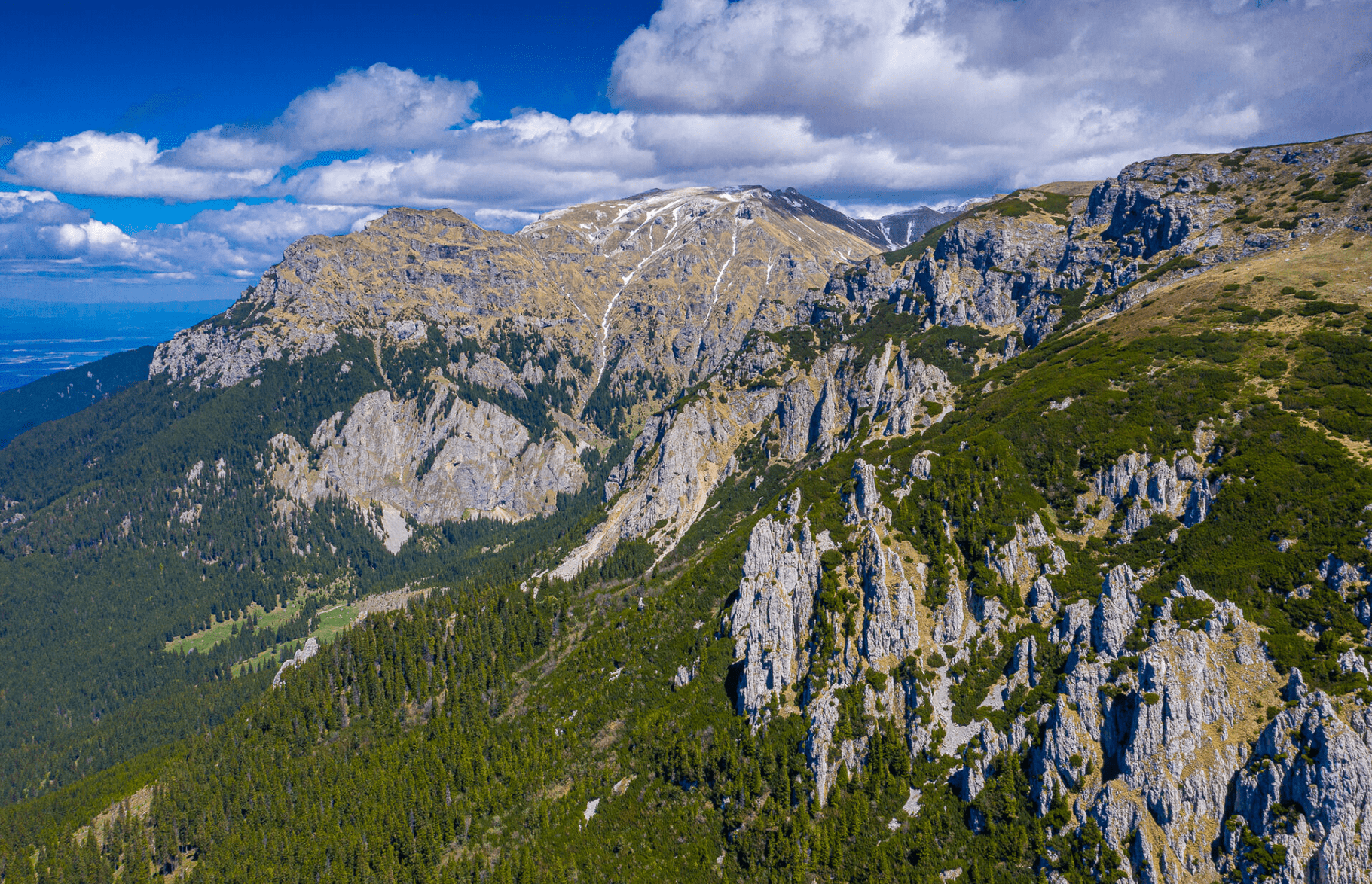 Drumeții montane – idei de trasee ușoare și provocatoare pentru iubitorii de natură