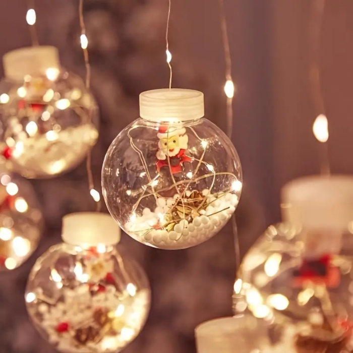 Instalatie de Lumini Tip Perdea LED, SUPER TRENDS®,  Decor pe Lungime de 3 M, 10 Globuri Luminoase cu Figurina Mos Craciun, Lumina Alba Calda [11]