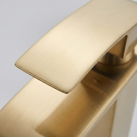 Baterie Chiuveta Baie Tip Cascada Monocomanda, Baterie Cascada Design Minimalist, Otel Inoxidabil Rezistent La Rugina, Baterie Chiuveta Baie Cu Racorduri Incluse, Burete Vileda Glitzi Inclus, Finisaj Auriu, Inaltime 30 Cm, Instalare Usoara [11]