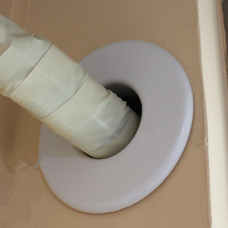 Capac Astupare Gaura Aer Conditionat Profesional SUPER TRENDS®, Protectie si Mascare Traseu Frigorific Pentru Tevi de 70-76 mm, Inaltime Capac 24, 7 mm, PVC, Alb [5]