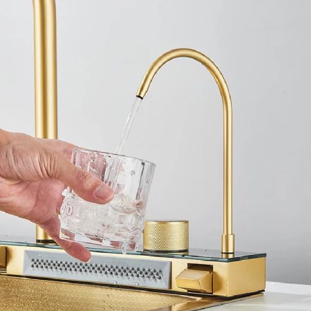 Chiuveta Multifunctionala SUPER TRENDS® Pentru Bucatarie cu 2 Cascade, Accesorii Incluse, Afisaj Digital Pentru Temperatura si Robinet Cascada, Culoare Gold, 750x460x220mm [10]