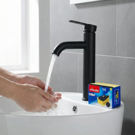 Casa & Gradina - Set Baterie Chiuveta Baie Inalta Rotunda 30 Cm Negru Cu Finisaje Premium Si Racorduri Incluse + Burete Vileda Glitzi Pentru Curatare Eficienta, Set Accesorii Baie Design Modern