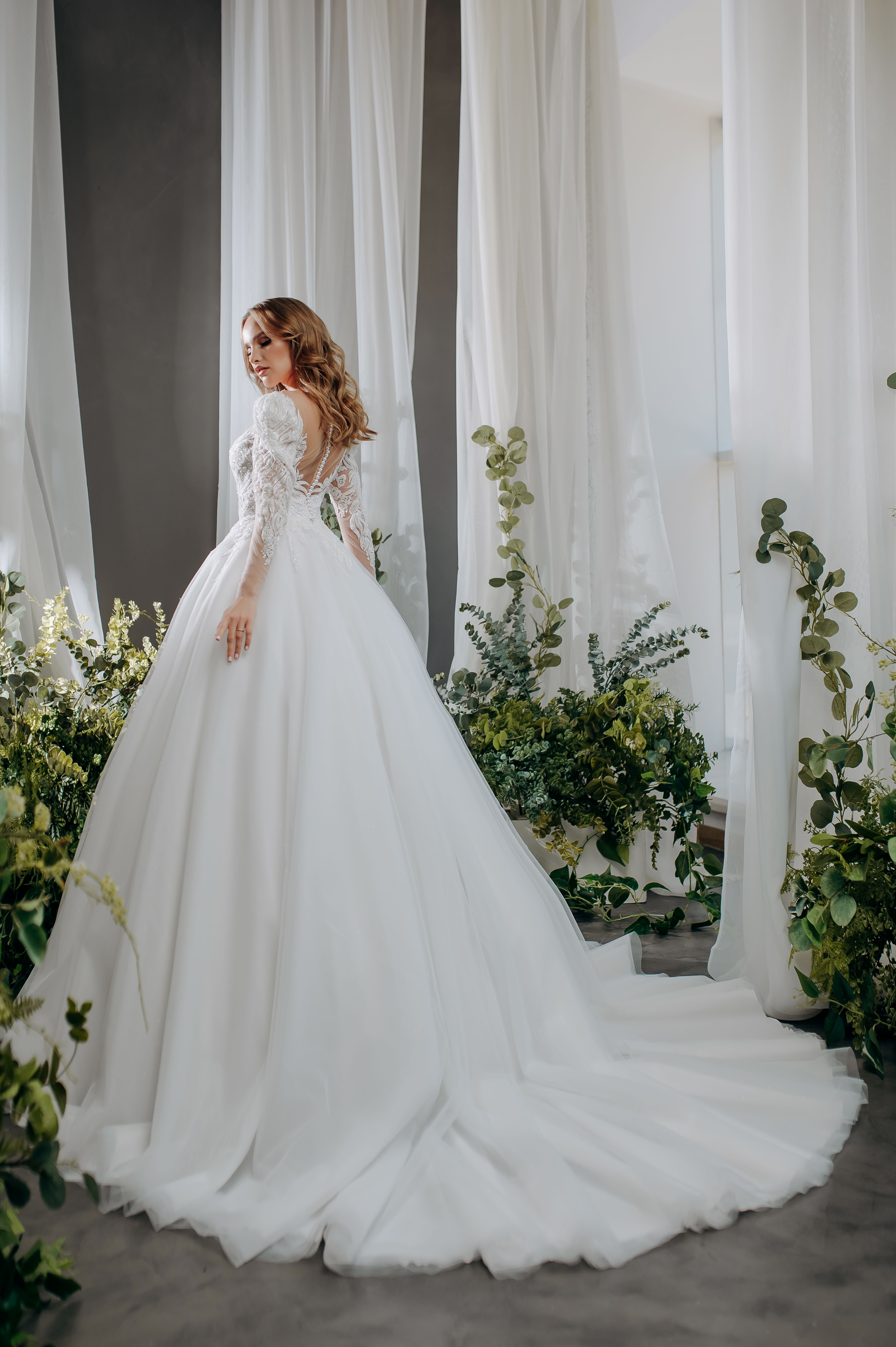 The One - Rochie de mireasa - Melania