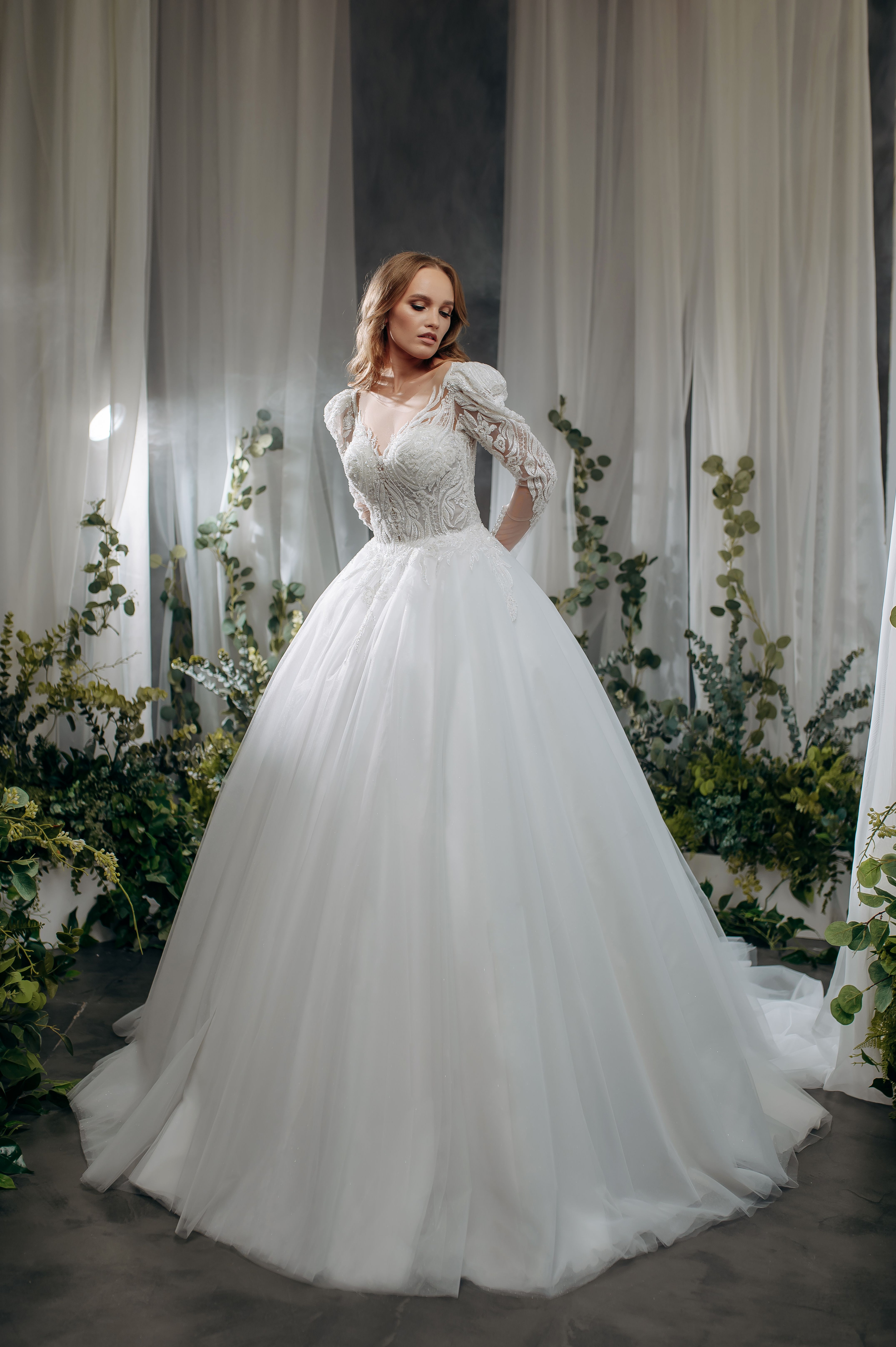 The One - Rochie de mireasa - Melania