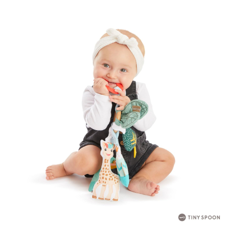 Jucarii dentitie - Sophie la Girafe -  Inel cu elemente distractive  + 3 Luni