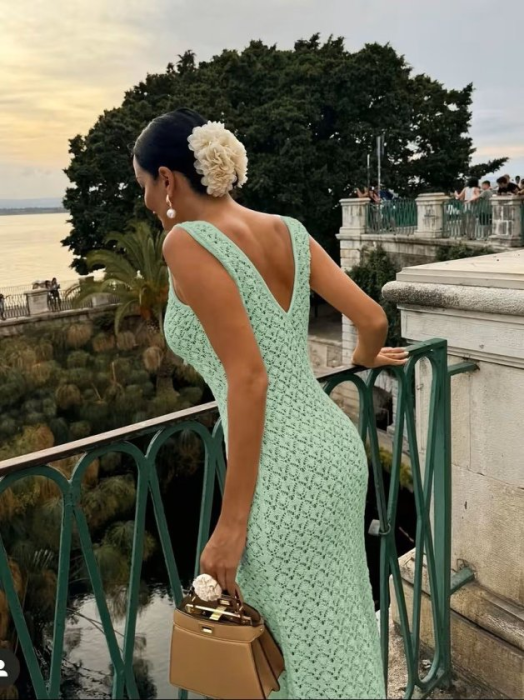 Rochie maxi tricotată verde mentă cu decolteu elegant și spate decupat – stil mediteranean sofisticat [4]
