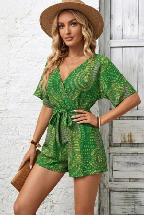 Salopetă scurtă verde boho cu imprimeu mandala și cordon în talie [2]
