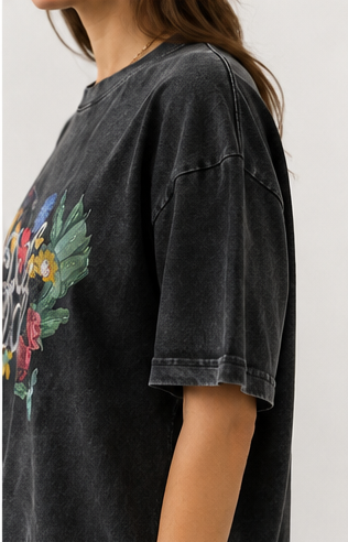 Tricou Graphic Tee Washed Black cu Design Floral [3]