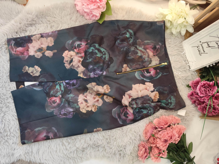 Fustă midi cu imprimeu floral – Elegantă [2]