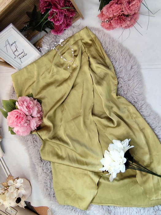 Fustă satinatǎ kaki-olive petrecută – Mărimea XL [2]