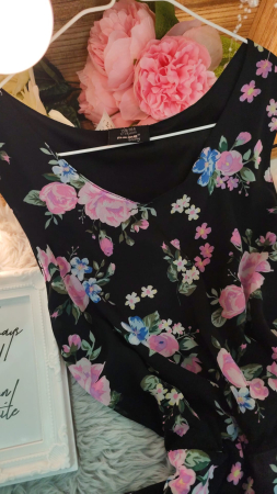 Rochite - Rochie florală pentru fete – Mărime 158/164 (12–14 ani)