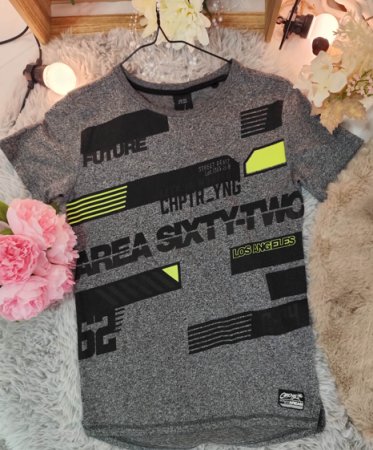 Tricouri si Maiouri - Tricou băieți cu imprimeu urban – 10–12 ani (146/152)
