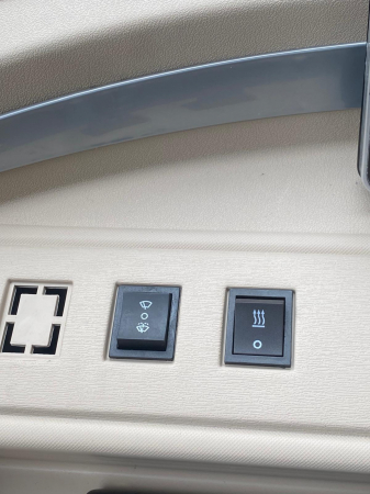 Triciclu-electric-fara permis-cu cabina [1]