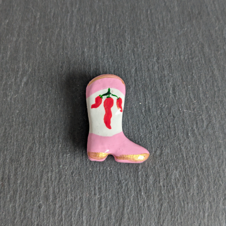 Broșe cu forme diverse - Broșă cizmuliță de cowboy chilly