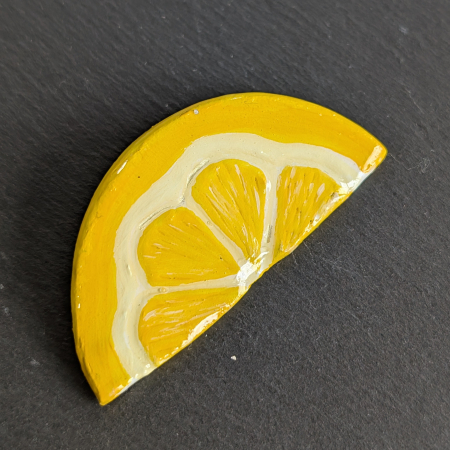 Broșe fructe - Broșă felie de lămâie