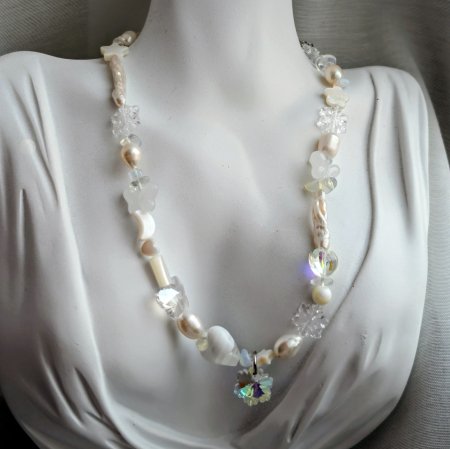 Coliere pietre semiprețioase - White snowflake