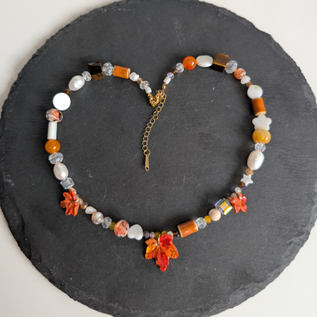 Colier Autumn leaves [1]