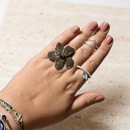 Inele porțelan - Dark flower ring - produs unicat