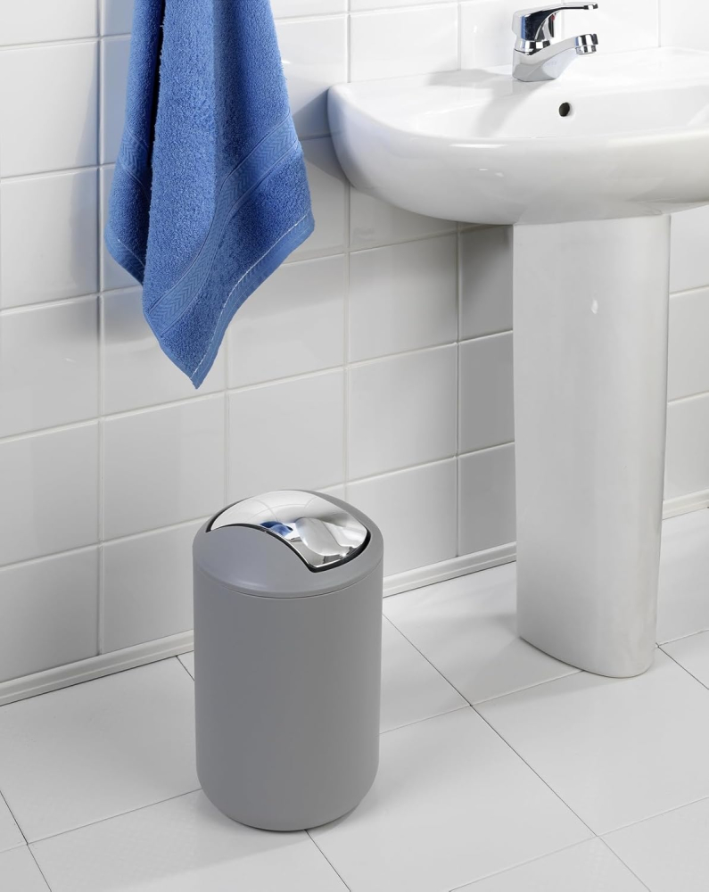 Coș Cosmetic WENKO Brasil, Gri, Mărime L – Coș de Gunoi cu Capac Bascultant, 6,5 L, Din Plastic Indestructibil, 19,5 x 31 cm [2]